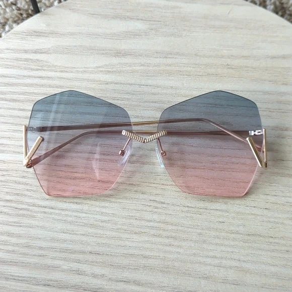 Festival sunglasses - Picture 1 of 3